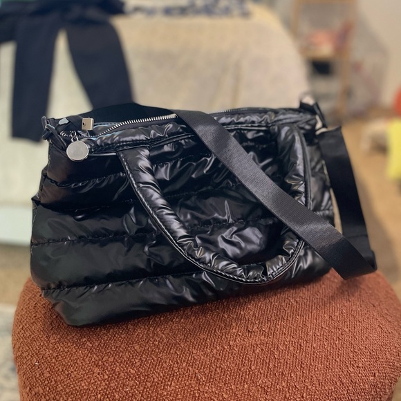 Black shiny tote bag - Picture 2 of 2